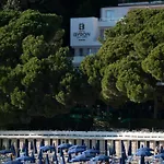 Byron Hotel 4*