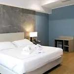 Byron Hotell 4*