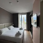 فندق Byron ليريسي
