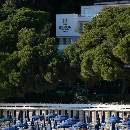 Byron Hotel 4*
