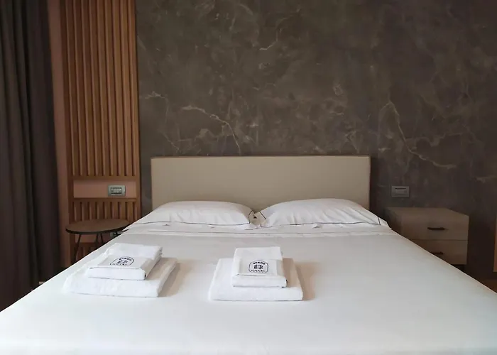 Byron Otel