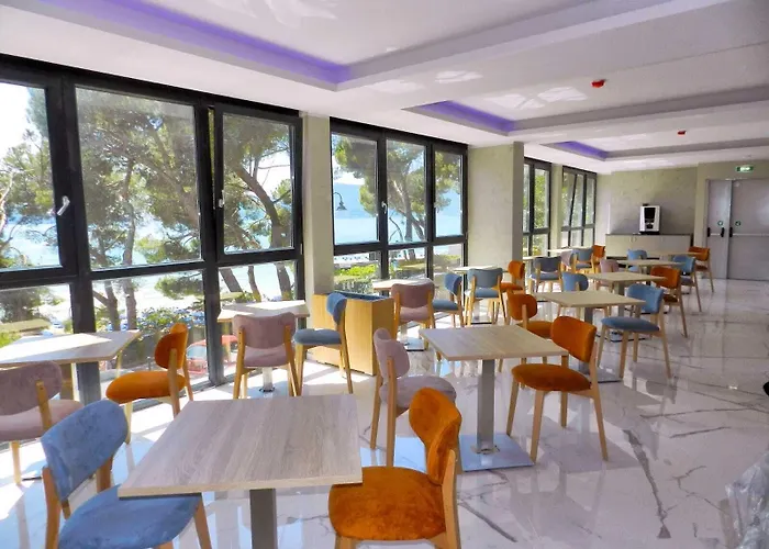 Byron 4* Lerici